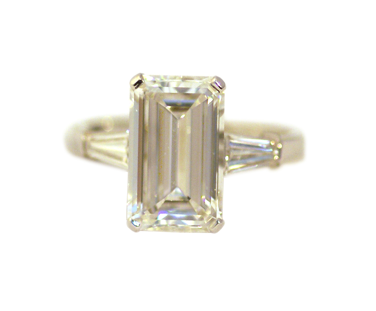 Introducir 81+ imagen bulgari emerald cut engagement ring