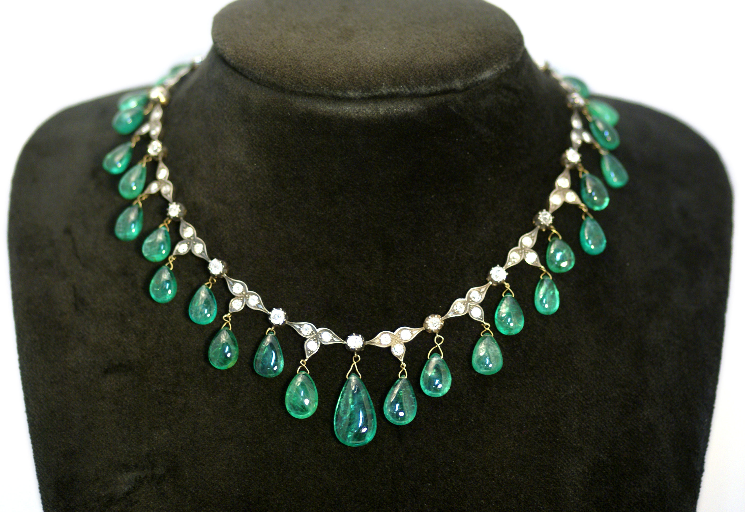 Vintage Art Deco Carved Platinum 3.16CT Minor Oil Emerald Pendant – ASSAY