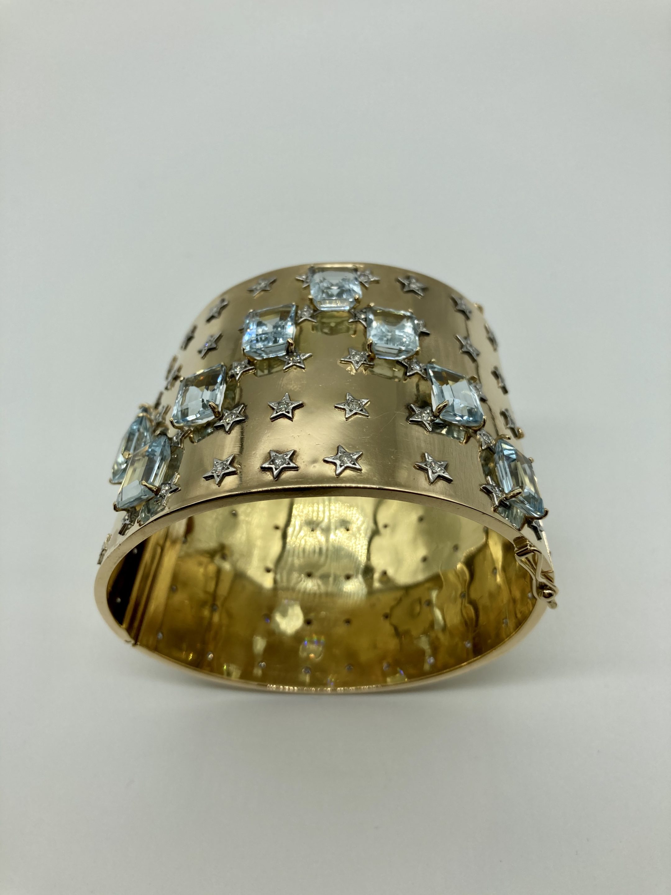 Retro Aquamarine and Diamond Stars Gold Cuff Bracelet - Eleuteri